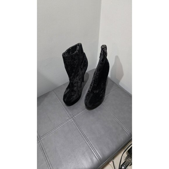 Shoedazzle High Heel Boots Womens 8.5 Black Velvet Side Zipper Sexy Liner Peel - Picture 1 of 8
